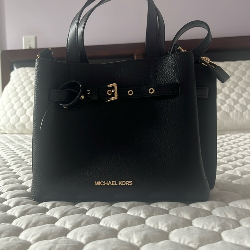 Micheal Kors purse